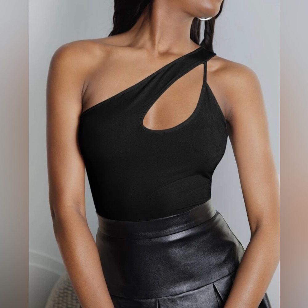 SHEIN TOP